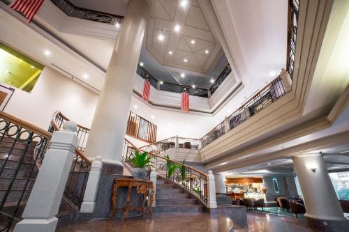 Lobby 2