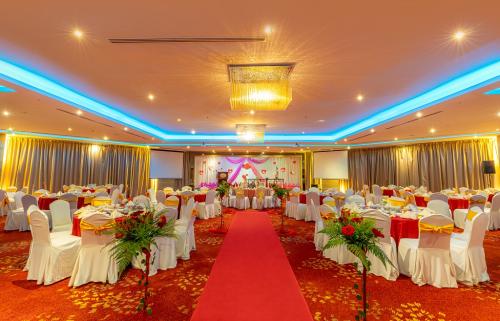 WeedingSetup ballroom 1